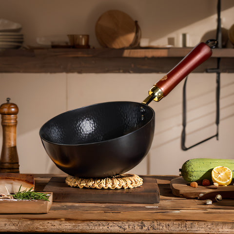 WANGYUANJI  8.6-Inch Hammered Carbon Steel Frying Pan, Small  Supplement Pan with Lid and Spatula WANGYUANJI  8.6-Inch Hammered Carbon Steel Frying Pan, Small  Supplement Pan with Lid and Spatula